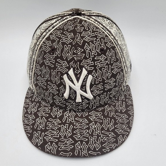 New Era 59Fifty New York Yankees All Over Print Fitted Hat Cap Size 7 3/4 Mens - Picture 2 of 13
